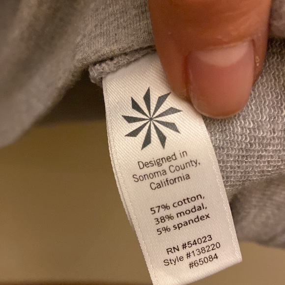 Athleta 🔥 Gray Crew Neck Sweatshirt Sz S - Picture 4 of 7